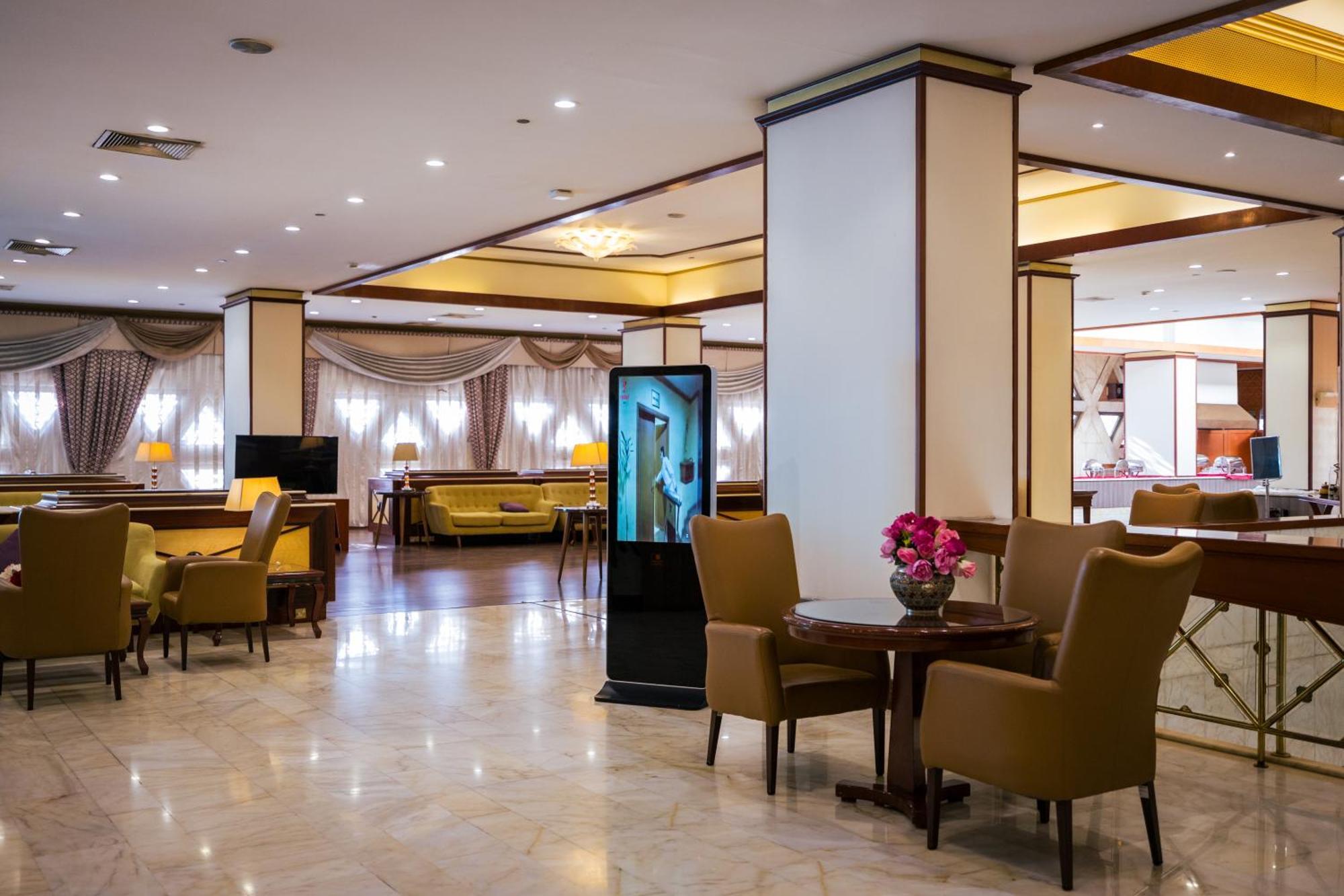 Jeddah Grand Hotel Zewnętrze zdjęcie