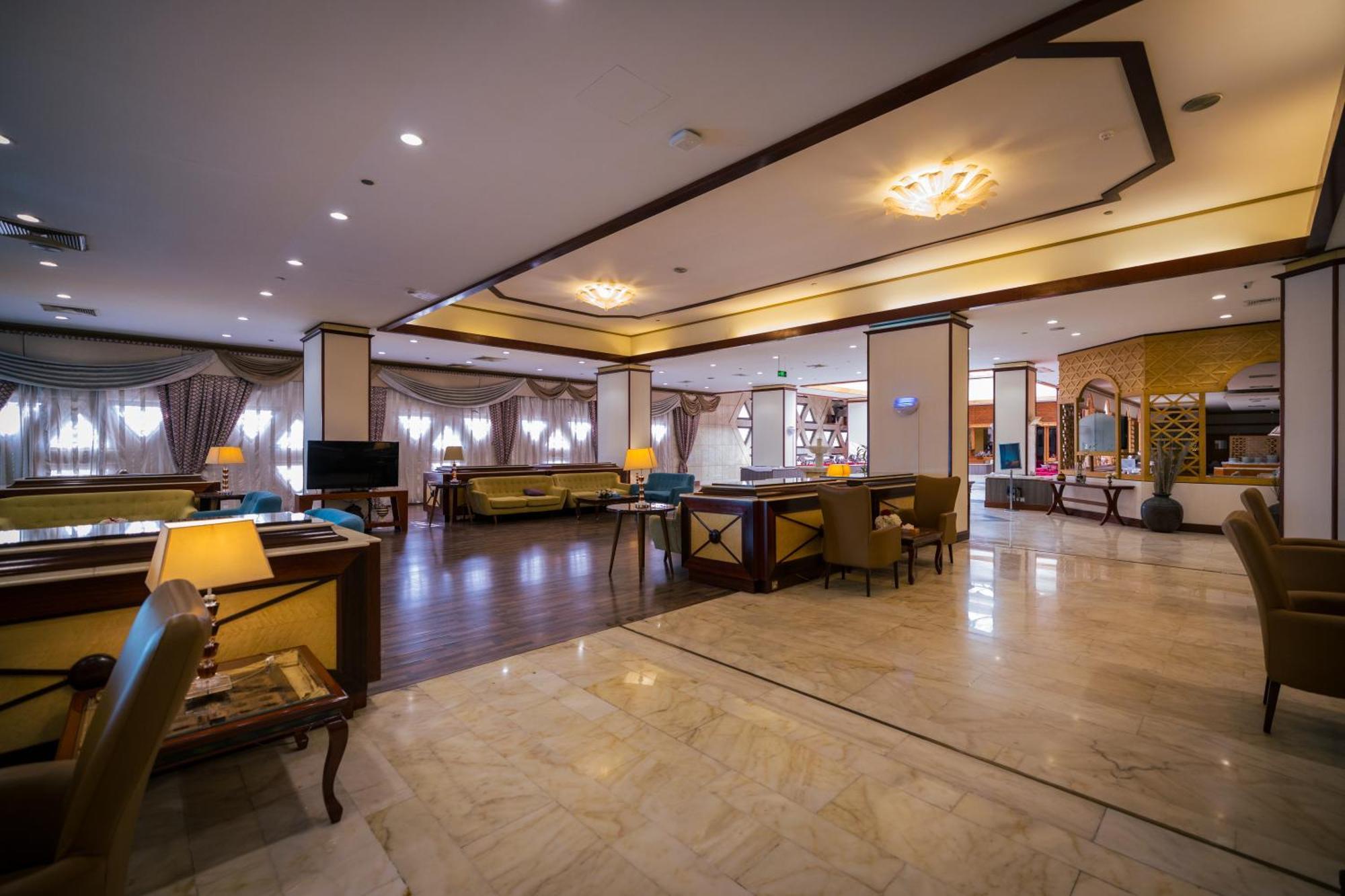 Jeddah Grand Hotel Zewnętrze zdjęcie